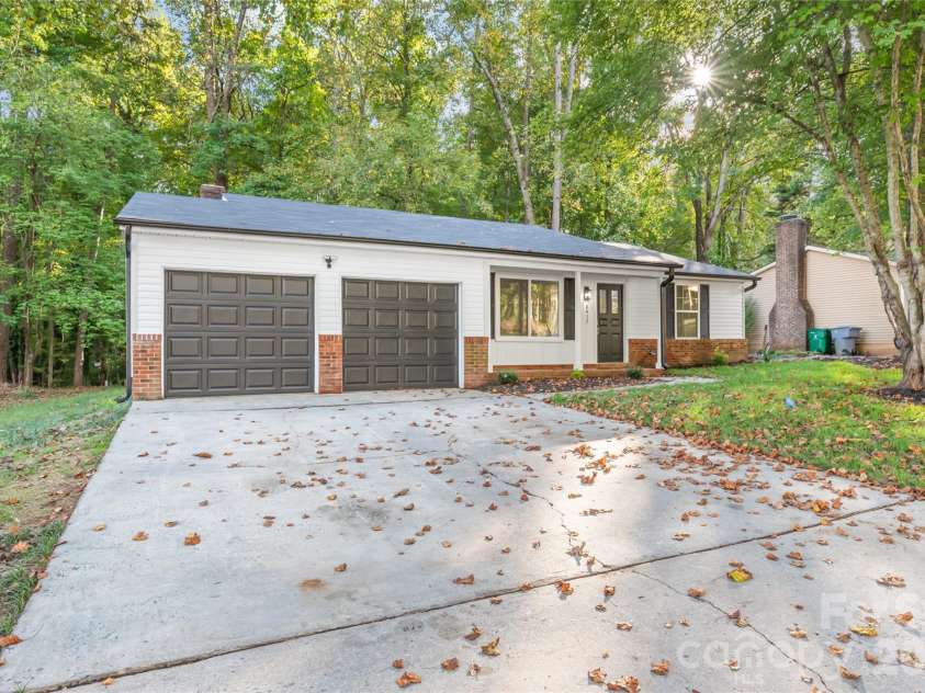 8412 Strider Drive, Charlotte, NC 28212.  MLS# CAR4310180, YatesRealty ID 16232. 