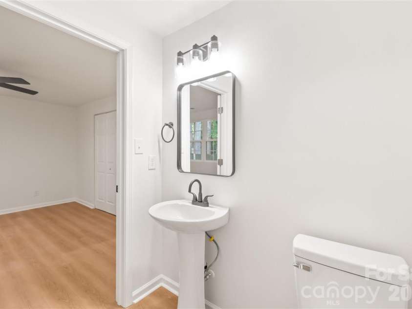 8412 Strider Drive, Charlotte, NC 28212.  MLS# CAR4310180, YatesRealty ID 16232. 