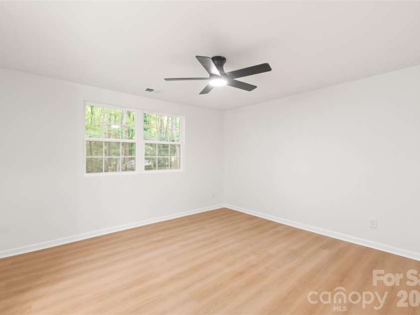8412 Strider Drive, Charlotte, NC 28212.  MLS# CAR4310180, YatesRealty ID 16232. 