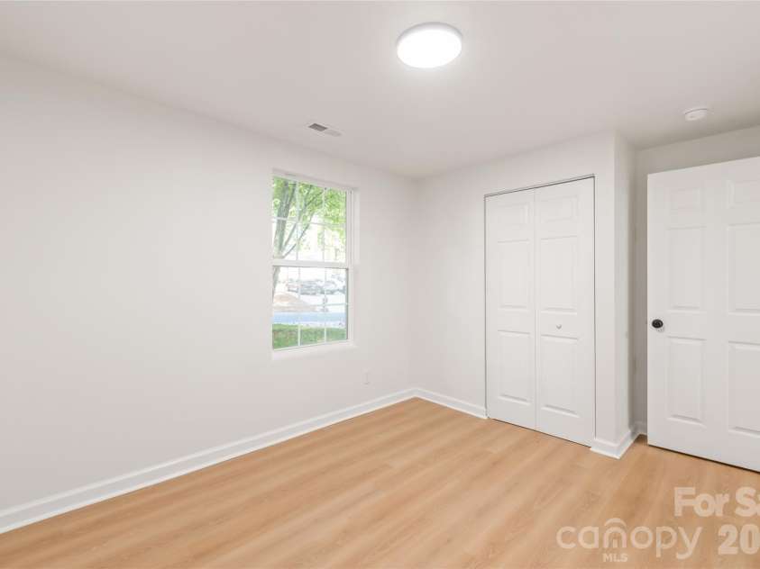 8412 Strider Drive, Charlotte, NC 28212.  MLS# CAR4310180, YatesRealty ID 16232. 