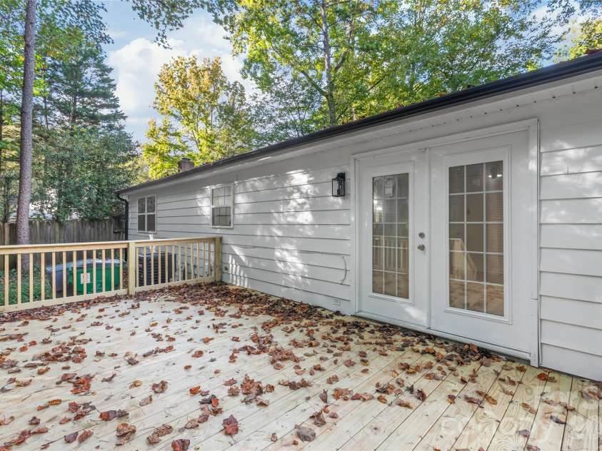 8412 Strider Drive, Charlotte, NC 28212.  MLS# CAR4310180, YatesRealty ID 16232. 
