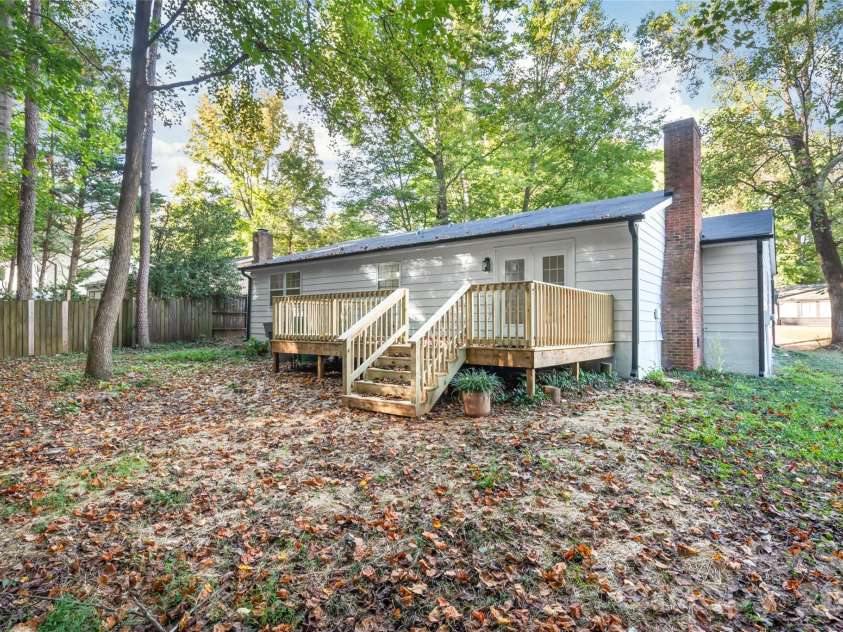 8412 Strider Drive, Charlotte, NC 28212.  MLS# CAR4310180, YatesRealty ID 16232. 