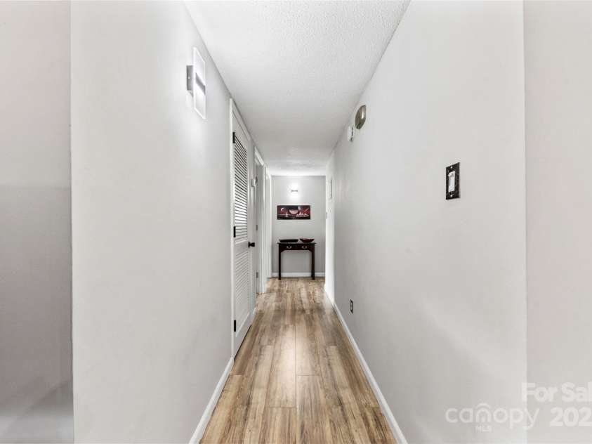 123 Carriage House Drive, Kannapolis, NC 28081.  MLS# CAR4249166, YatesRealty ID 16233. 