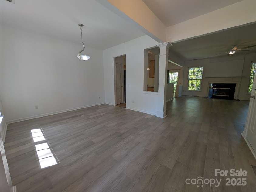 6846 Beverly Springs Drive, Charlotte, NC 28270.  MLS# CAR4245896, YatesRealty ID 16234. 