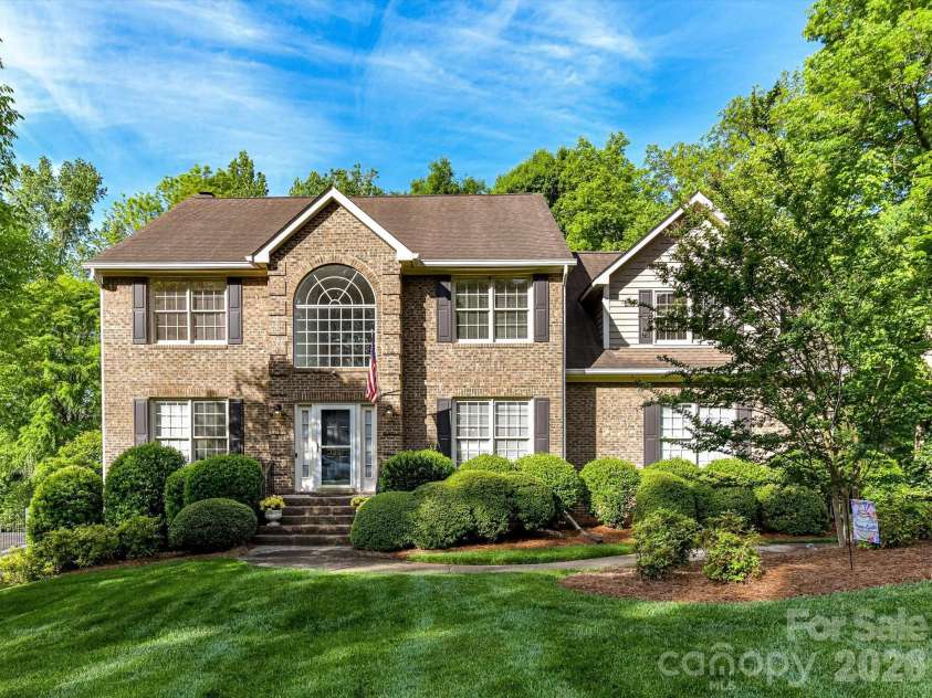 1931 Kilmonack Lane, Charlotte, NC 28270.  MLS# CAR4369836, YatesRealty ID 16236. 