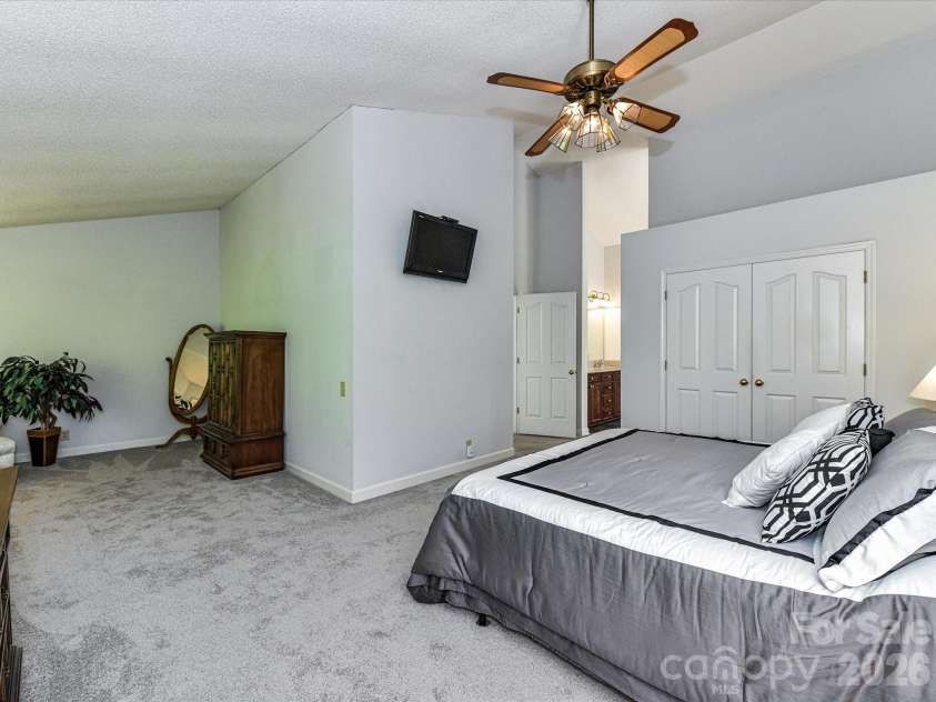 1931 Kilmonack Lane, Charlotte, NC 28270.  MLS# CAR4369836, YatesRealty ID 16236. 
