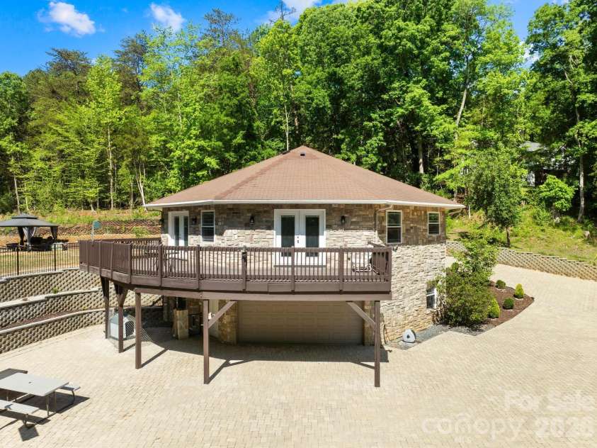 3117 Beaman Avenue, Charlotte, NC 28273.  MLS# CAR4374782, YatesRealty ID 16237. 