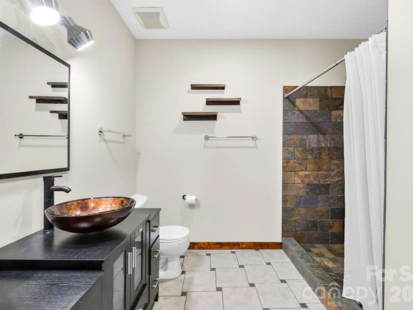 3117 Beaman Avenue, Charlotte, NC 28273.  MLS# CAR4374782, YatesRealty ID 16237. 