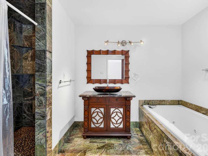 3117 Beaman Avenue, Charlotte, NC 28273.  MLS# CAR4374782, YatesRealty ID 16237. 