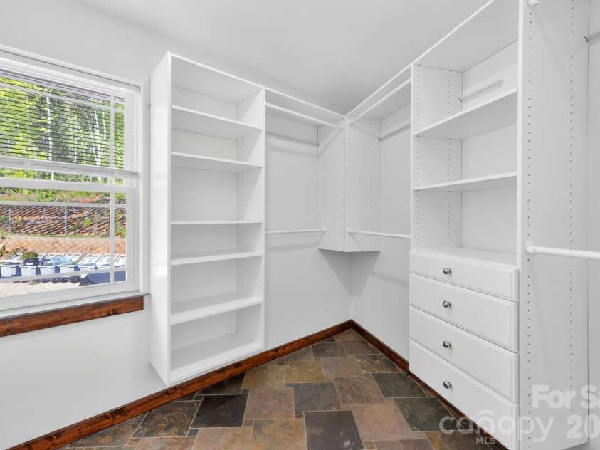 3117 Beaman Avenue, Charlotte, NC 28273.  MLS# CAR4374782, YatesRealty ID 16237. 