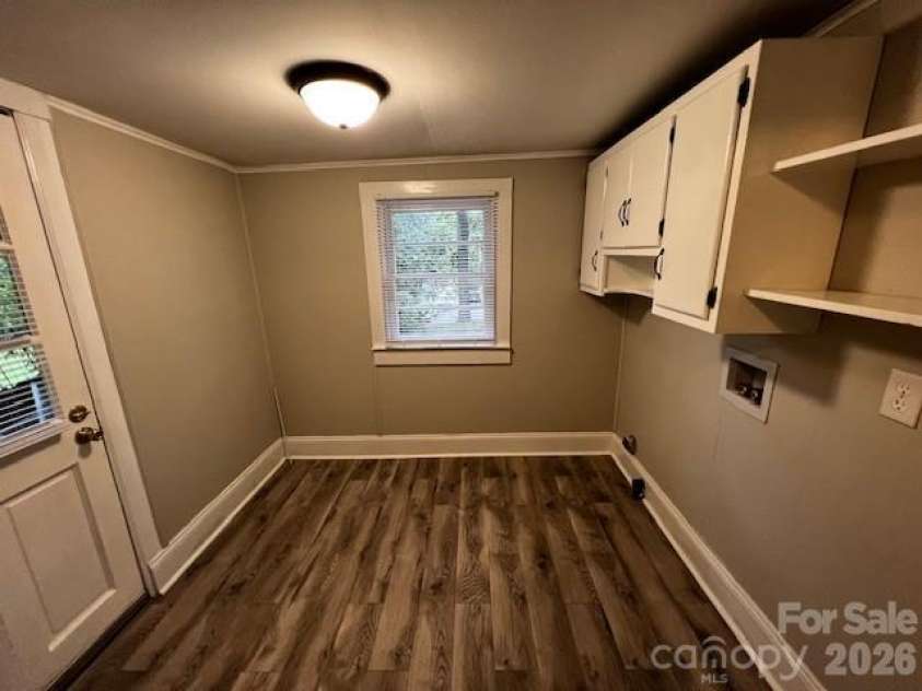 911 Hickory Grove Road, Gastonia, NC 28056.  MLS# CAR4372009, YatesRealty ID 16238. 
