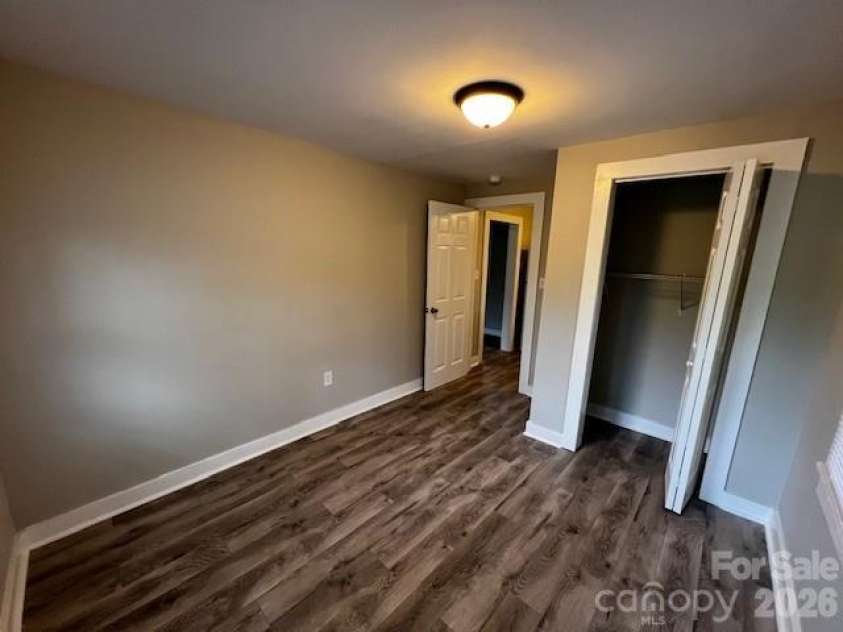 911 Hickory Grove Road, Gastonia, NC 28056.  MLS# CAR4372009, YatesRealty ID 16238. 