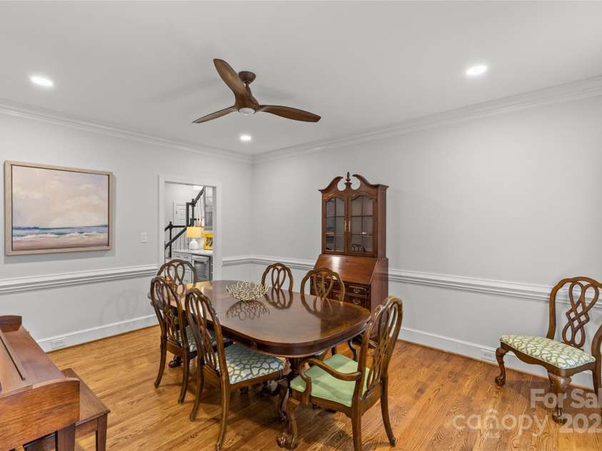 9513 Tresanton Drive, Charlotte, NC 28210.  MLS# CAR4253471, YatesRealty ID 16238. 