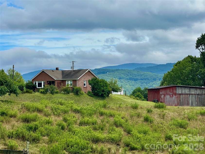 560 Russ Norris Heaton Road, Elk Park, NC 28622.  MLS# CAR4374589, YatesRealty ID 16239. 