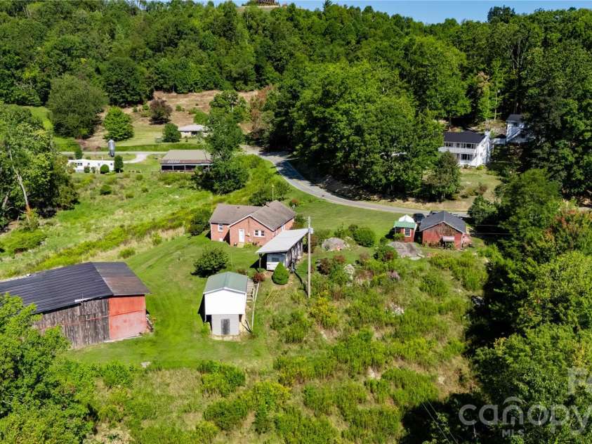 560 Russ Norris Heaton Road, Elk Park, NC 28622.  MLS# CAR4374589, YatesRealty ID 16239. 