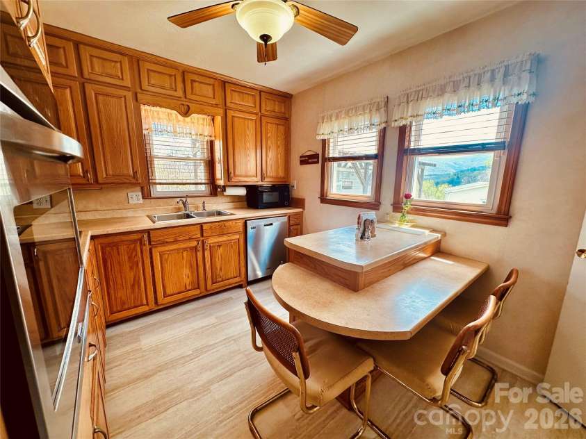 560 Russ Norris Heaton Road, Elk Park, NC 28622.  MLS# CAR4374589, YatesRealty ID 16239. 