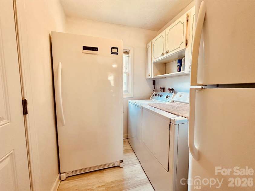560 Russ Norris Heaton Road, Elk Park, NC 28622.  MLS# CAR4374589, YatesRealty ID 16239. 