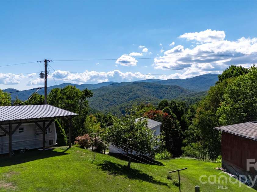560 Russ Norris Heaton Road, Elk Park, NC 28622.  MLS# CAR4374589, YatesRealty ID 16239. 
