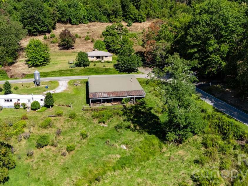 560 Russ Norris Heaton Road, Elk Park, NC 28622.  MLS# CAR4374589, YatesRealty ID 16239. 
