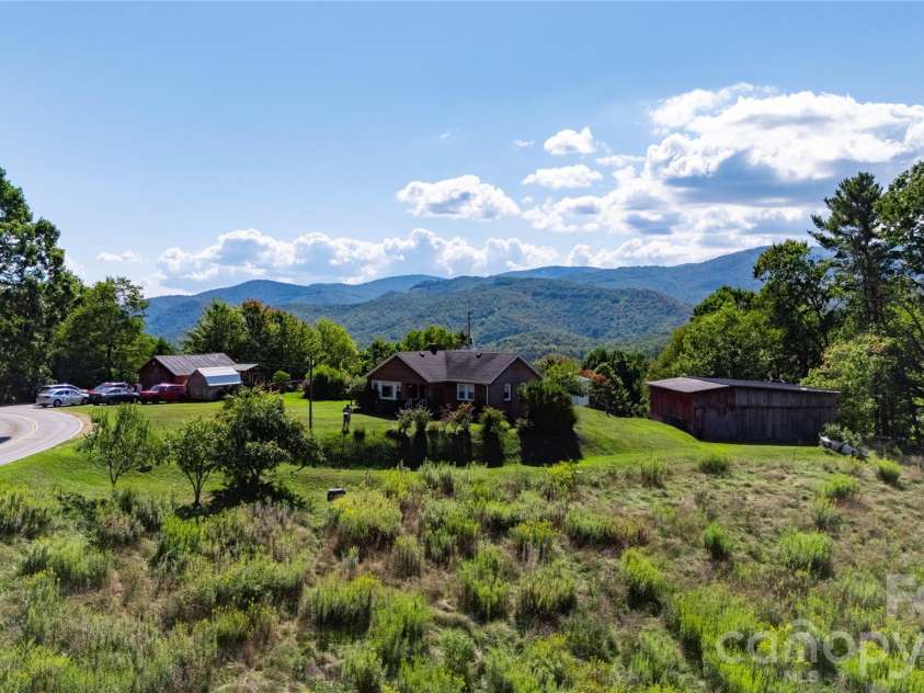 560 Russ Norris Heaton Road, Elk Park, NC 28622.  MLS# CAR4374589, YatesRealty ID 16239. 