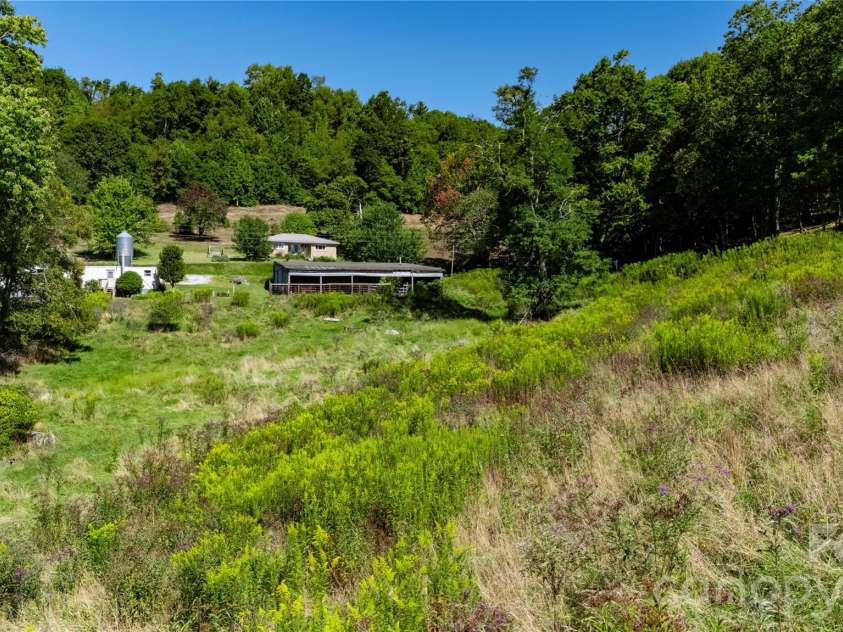560 Russ Norris Heaton Road, Elk Park, NC 28622.  MLS# CAR4374589, YatesRealty ID 16239. 