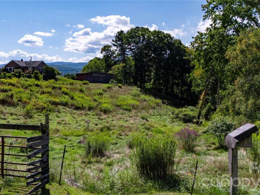 560 Russ Norris Heaton Road, Elk Park, NC 28622.  MLS# CAR4374589, YatesRealty ID 16239. 