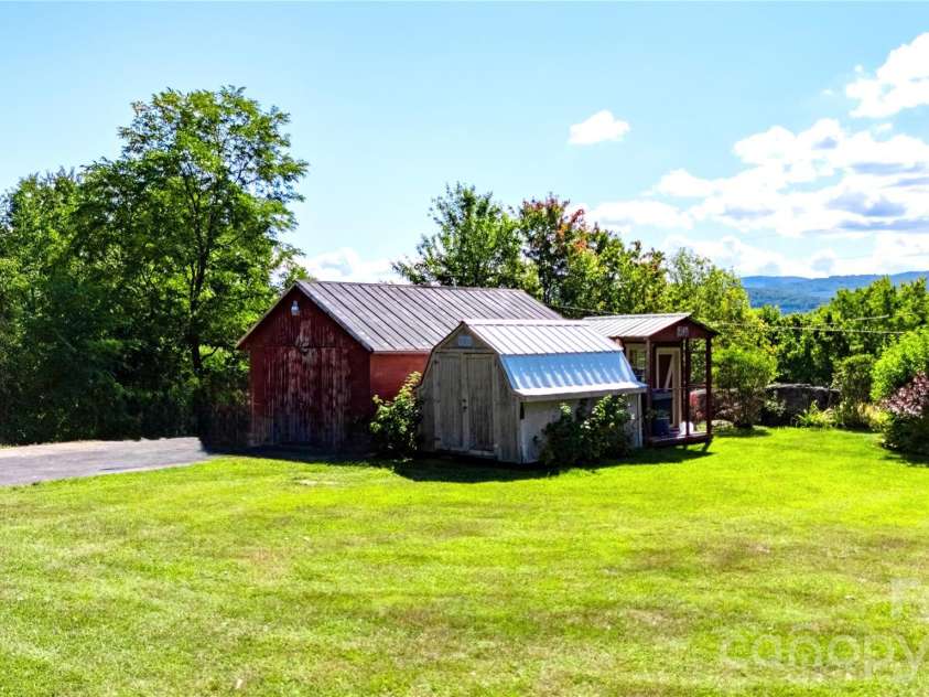 560 Russ Norris Heaton Road, Elk Park, NC 28622.  MLS# CAR4374589, YatesRealty ID 16239. 
