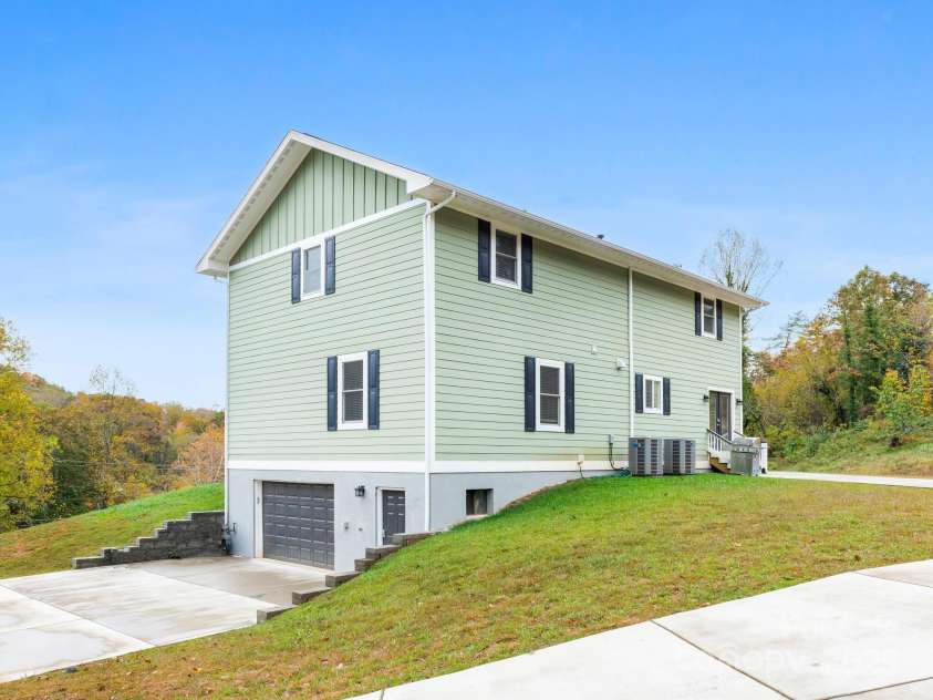 258 Old Weaverville Road, Asheville, NC 28804.  MLS# CAR4316363, YatesRealty ID 1624. 