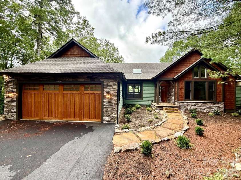 5039 Connestee Trail, Brevard, NC 28712.  MLS# CAR4324412, YatesRealty ID 1624. 