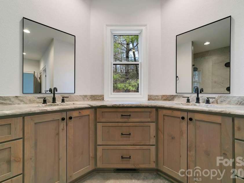 5039 Connestee Trail, Brevard, NC 28712.  MLS# CAR4324412, YatesRealty ID 1624. 
