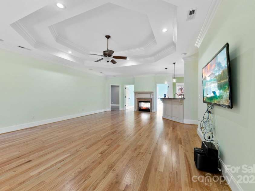 9016 Heather Trace, Gastonia, NC 28056.  MLS# CAR4227493, YatesRealty ID 1624. 