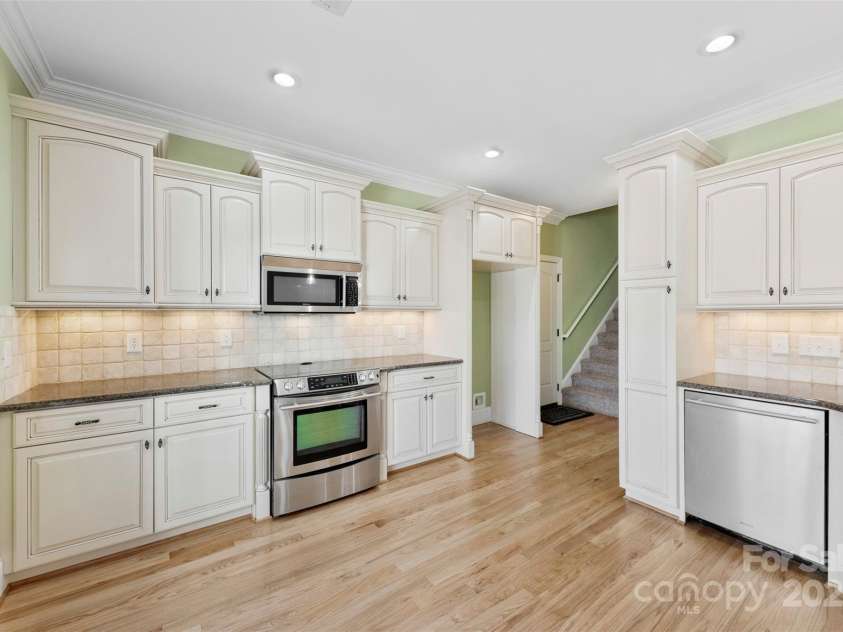 9016 Heather Trace, Gastonia, NC 28056.  MLS# CAR4227493, YatesRealty ID 1624. 