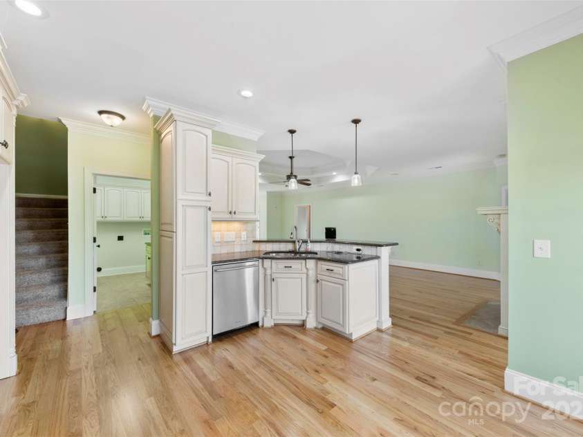 9016 Heather Trace, Gastonia, NC 28056.  MLS# CAR4227493, YatesRealty ID 1624. 