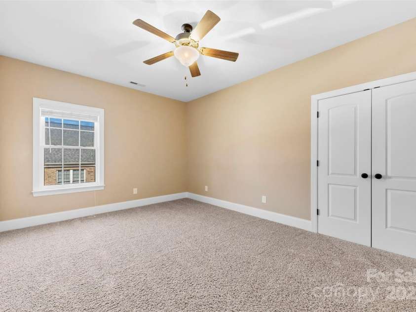 9016 Heather Trace, Gastonia, NC 28056.  MLS# CAR4227493, YatesRealty ID 1624. 