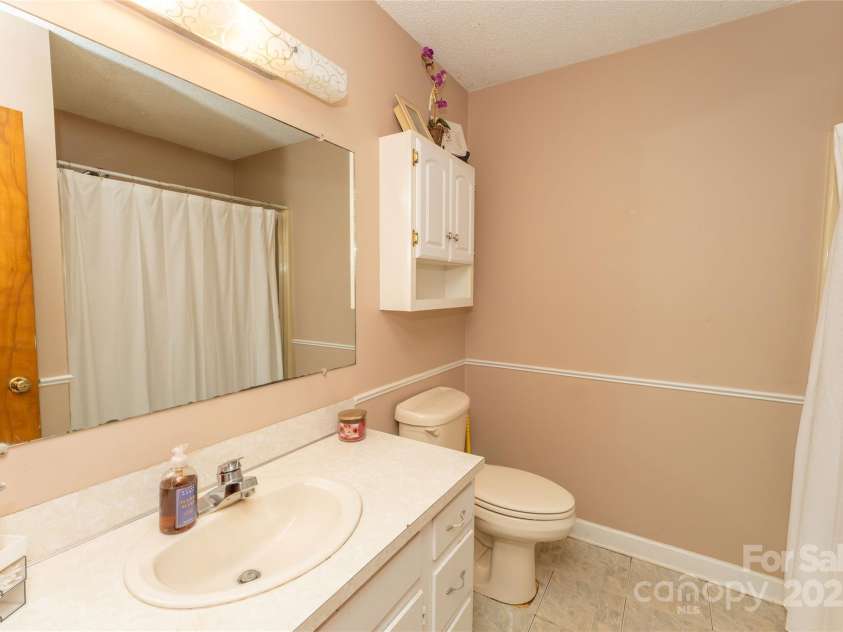 125 Southwood Park, Mooresville, NC 28117.  MLS# CAR4256817, YatesRealty ID 16240. 