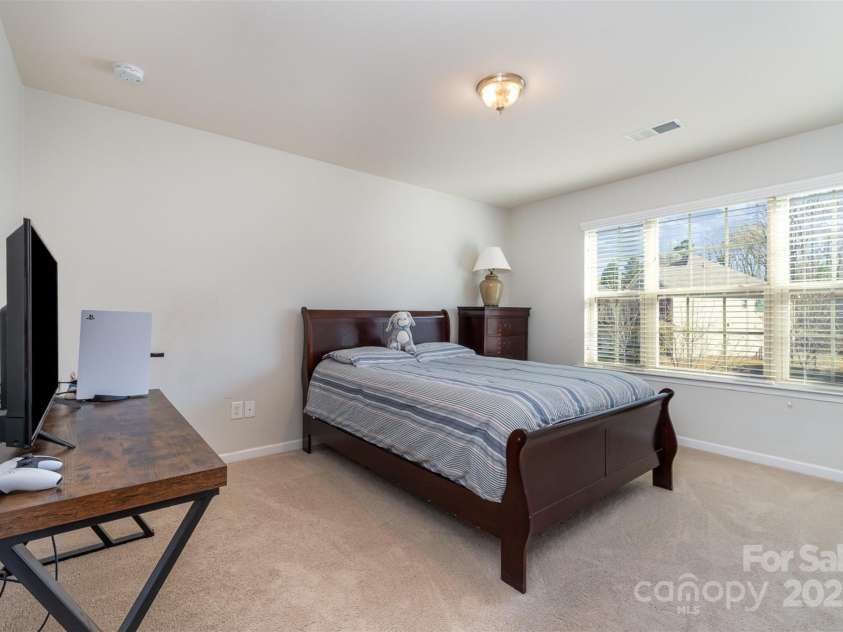 3034 Oakmere Road, Waxhaw, NC 28173.  MLS# CAR4235742, YatesRealty ID 16241. 4 bedroom upstairs