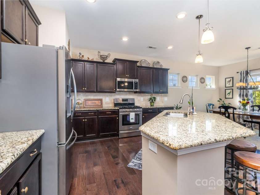 3034 Oakmere Road, Waxhaw, NC 28173.  MLS# CAR4235742, YatesRealty ID 16241. 