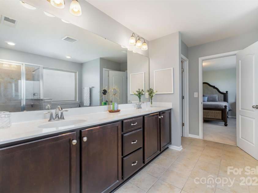 3034 Oakmere Road, Waxhaw, NC 28173.  MLS# CAR4235742, YatesRealty ID 16241. 