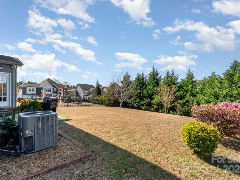 3034 Oakmere Road, Waxhaw, NC 28173.  MLS# CAR4235742, YatesRealty ID 16241. 