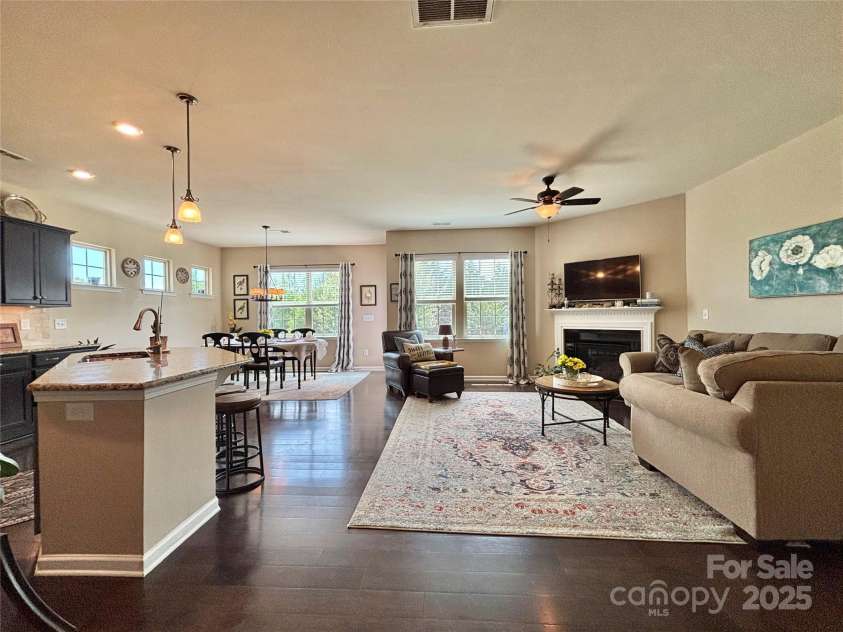 3034 Oakmere Road, Waxhaw, NC 28173.  MLS# CAR4235742, YatesRealty ID 16241. 