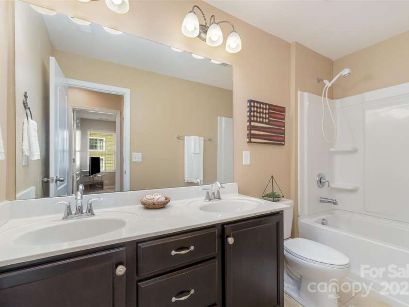 3034 Oakmere Road, Waxhaw, NC 28173.  MLS# CAR4235742, YatesRealty ID 16241. Hall Bathroom (third full bathroom upstairs)