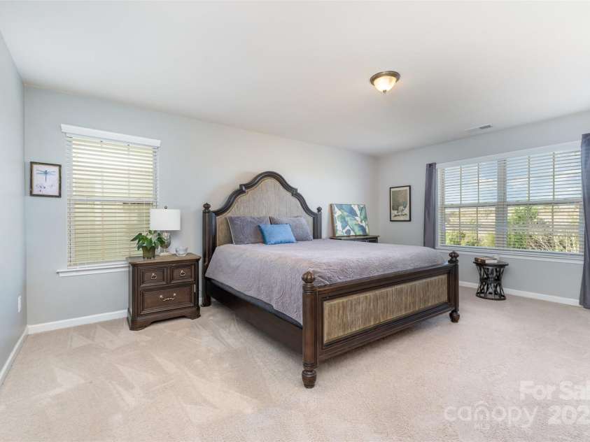 3034 Oakmere Road, Waxhaw, NC 28173.  MLS# CAR4235742, YatesRealty ID 16241. Owner Suite