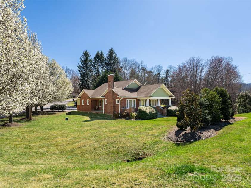 1305 Pisgah Highway, Candler, NC 28715.  MLS# CAR4245961, YatesRealty ID 16242. 