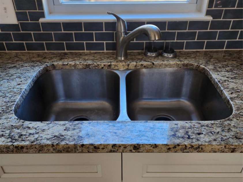 624 Brevard Street, Kings Mountain, NC 28086.  MLS# CAR4256302, YatesRealty ID 16245. 