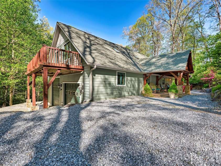 178 Whetstone Gap Road, Lake Toxaway, NC 28747.  MLS# CAR4375389, YatesRealty ID 16247. 