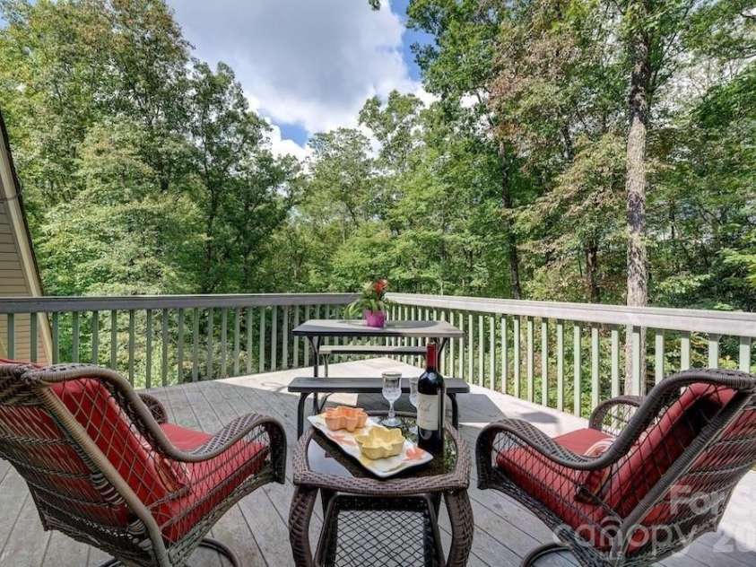 178 Whetstone Gap Road, Lake Toxaway, NC 28747.  MLS# CAR4375389, YatesRealty ID 16247. 