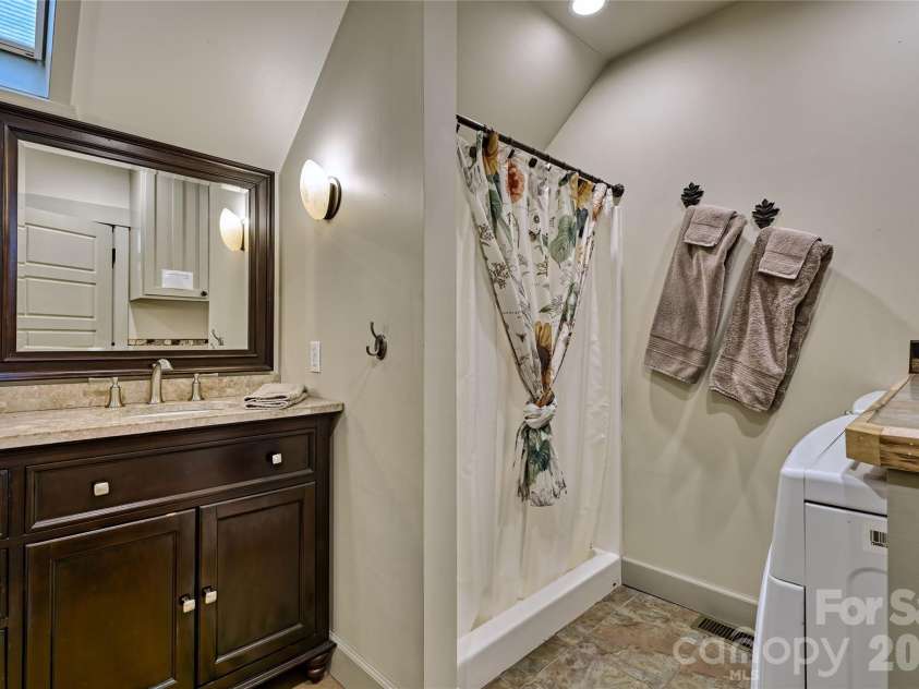 178 Whetstone Gap Road, Lake Toxaway, NC 28747.  MLS# CAR4375389, YatesRealty ID 16247. 