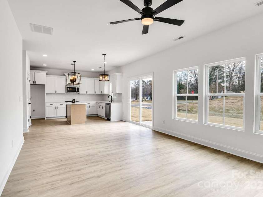 3070 Swallowtail Lane, Kannapolis, NC 28027.  MLS# CAR4217237, YatesRealty ID 16249. 