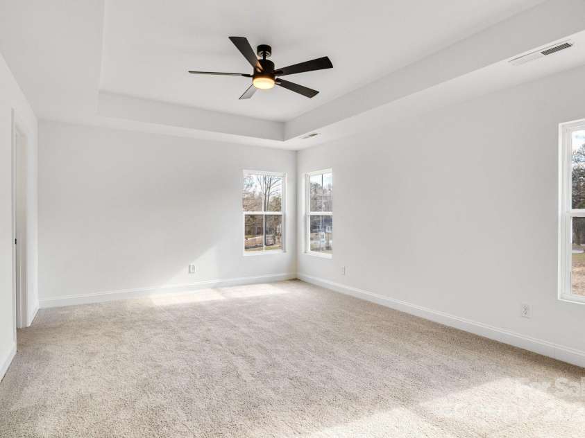 3070 Swallowtail Lane, Kannapolis, NC 28027.  MLS# CAR4217237, YatesRealty ID 16249. 