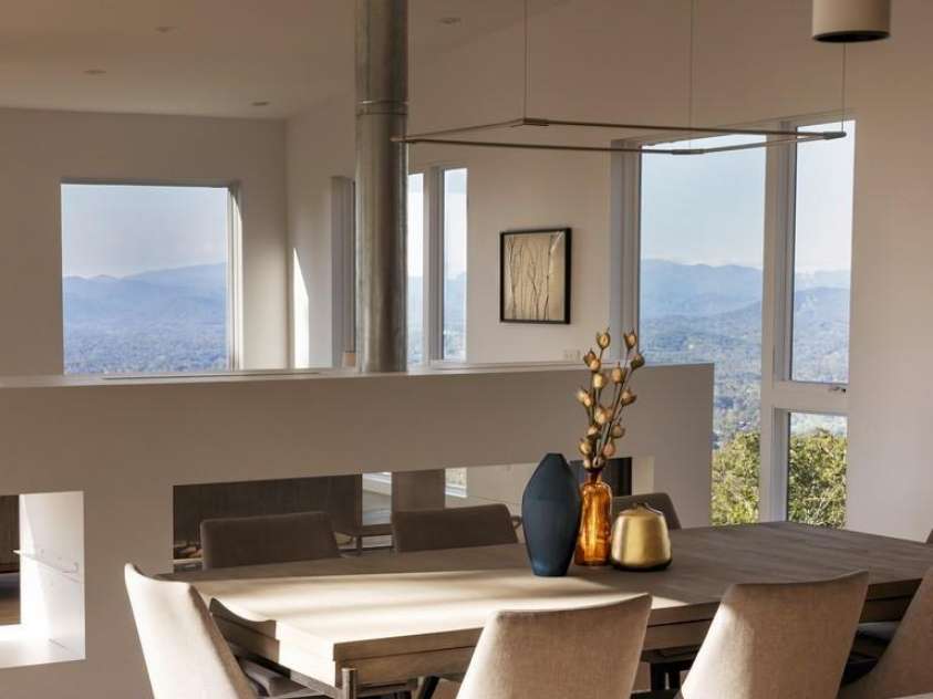 641 Elk Mountain Scenic Highway, Asheville, NC 28804.  MLS# CAR4364481, YatesRealty ID 16249. © David Sundberg/Esto